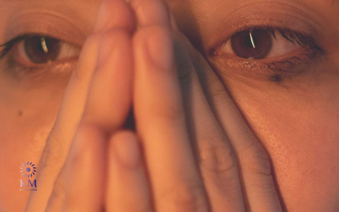 علاج الهالات السوداء والتجاعيد تحت العين – د. كرستين مدري